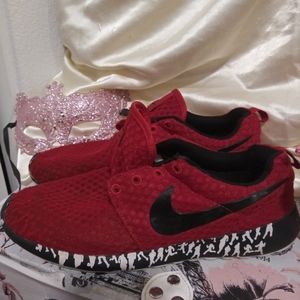 Nice clean running shoes.